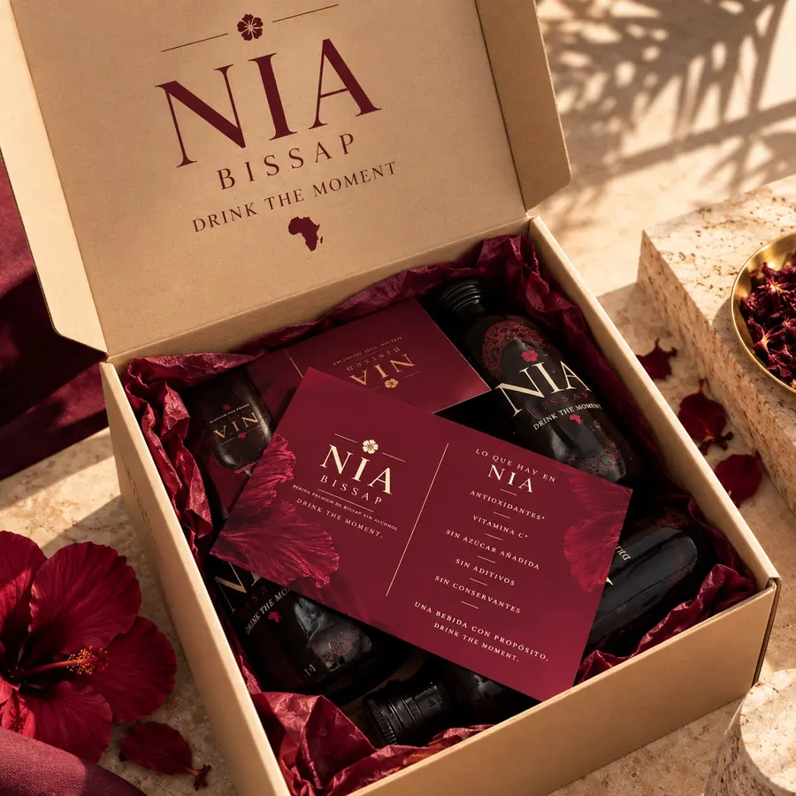 Caja NIA First Taste abierta con botellas de 250 ml
